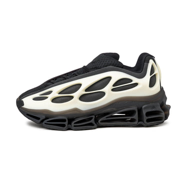Core Black / Core Black / Cream White