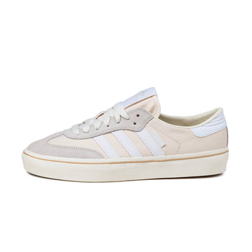 Wonder White / Footwear White / Cream White