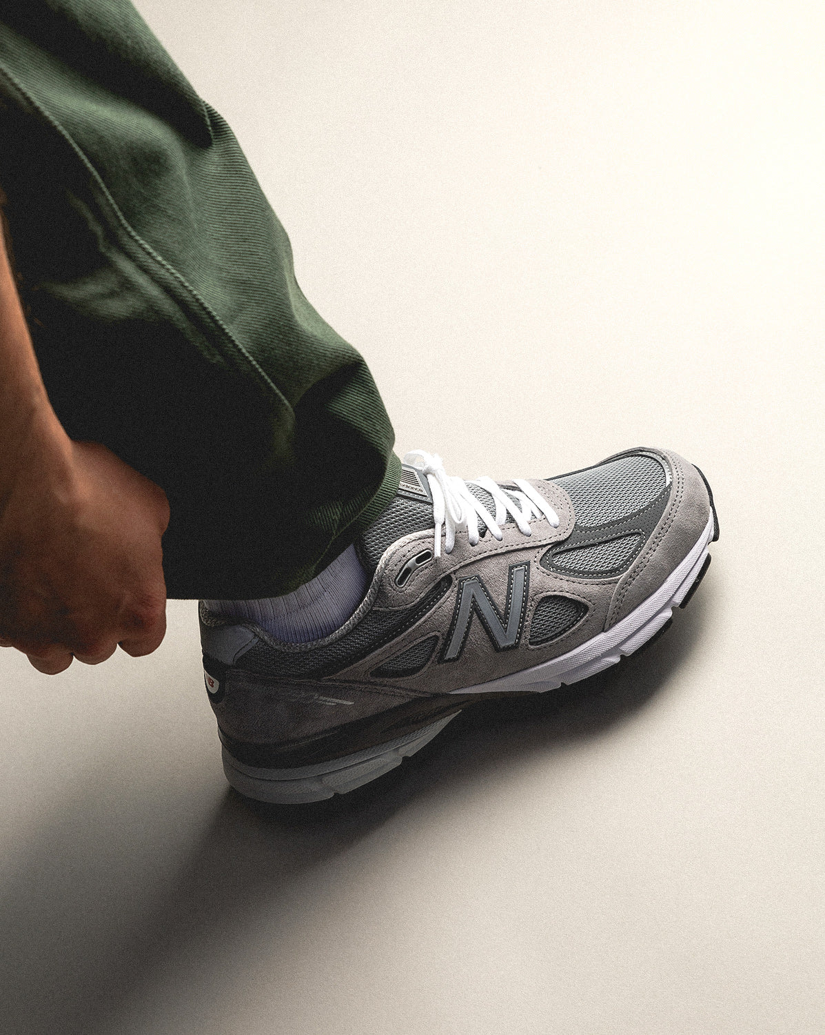 New Balance 990 v4