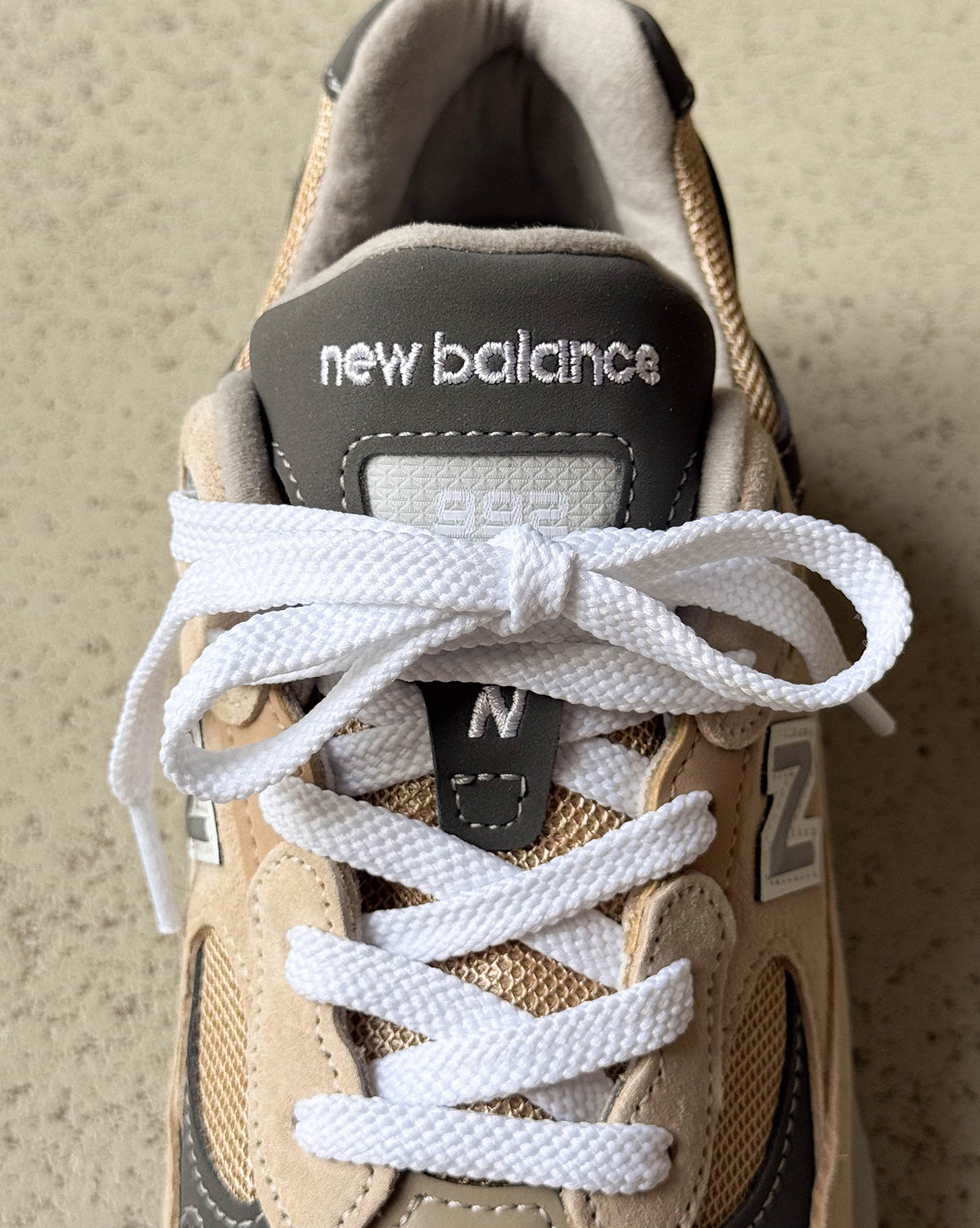 New Balance 992