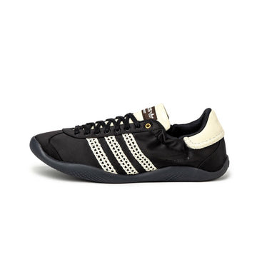 Core Black / Dark Brown / Cream White