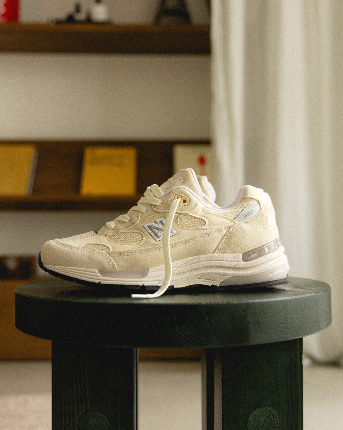 New Balance 992