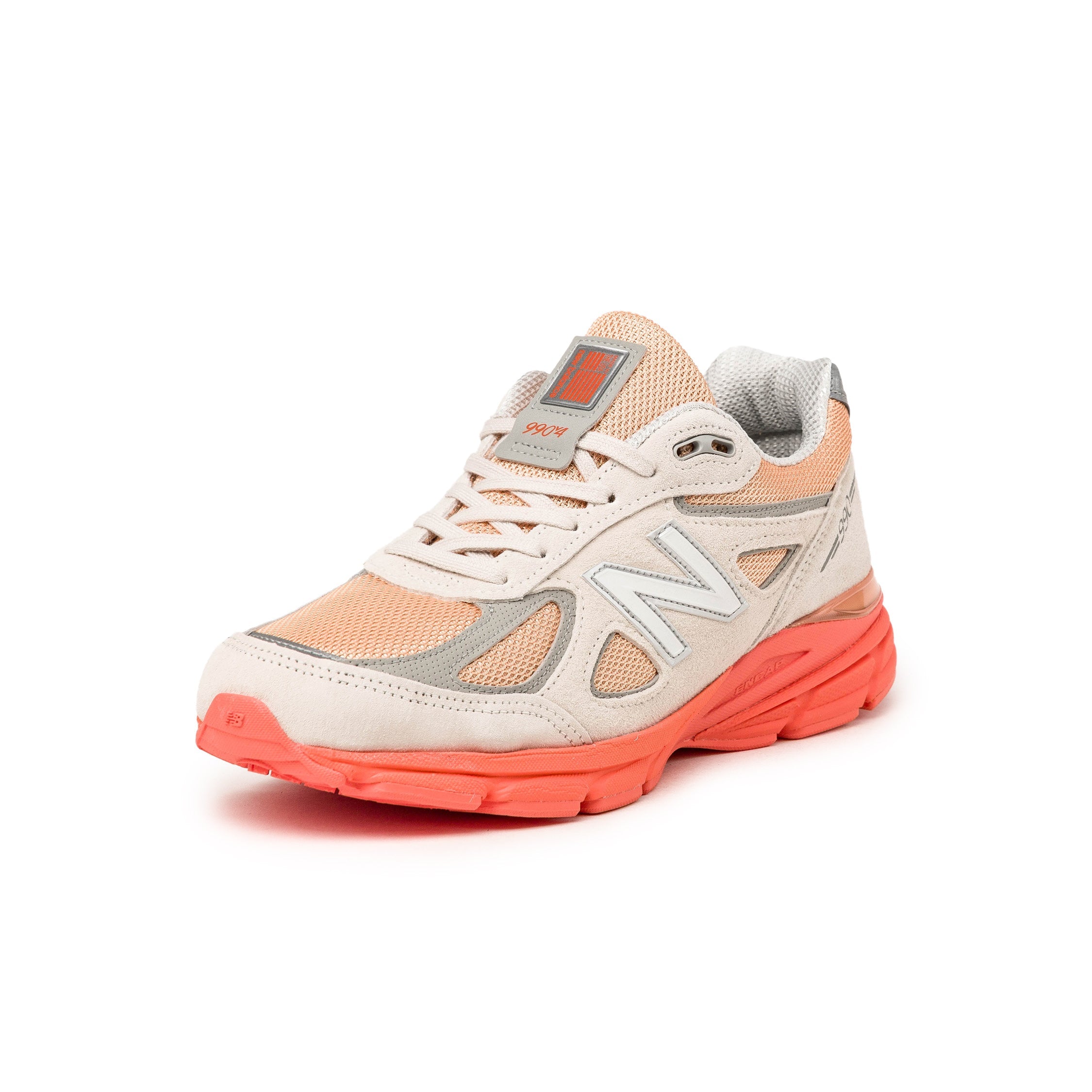 New Balance 990 v4