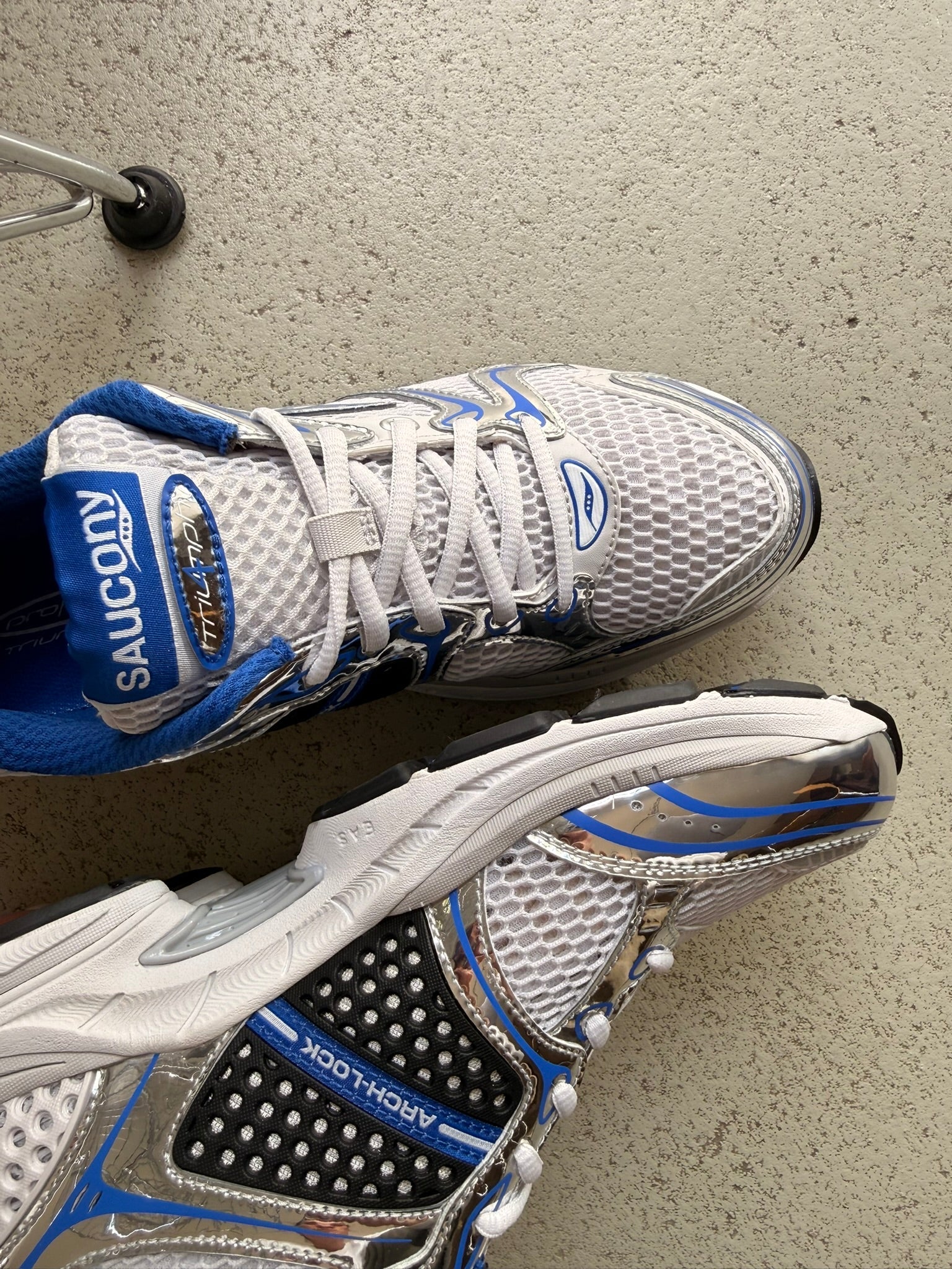 Saucony Pro Grid Triumph 4