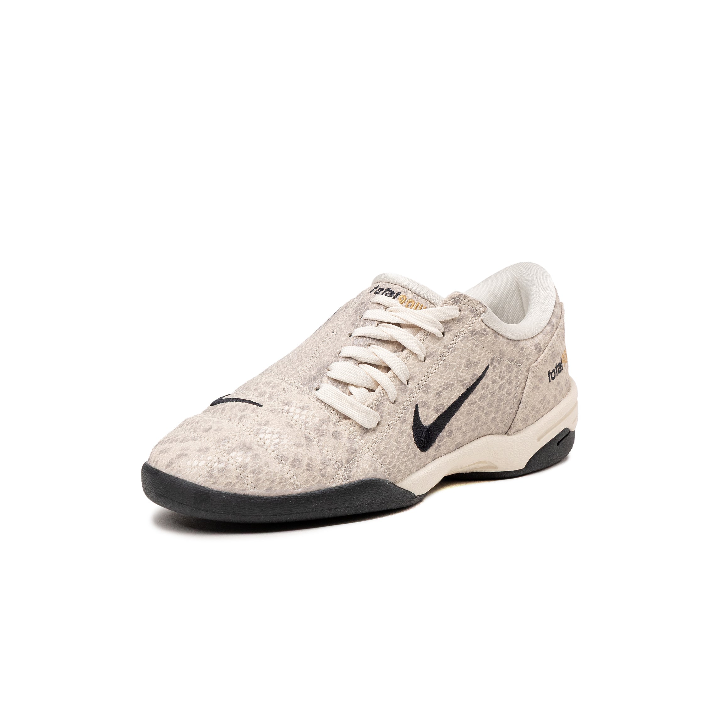 Nike Total 90
