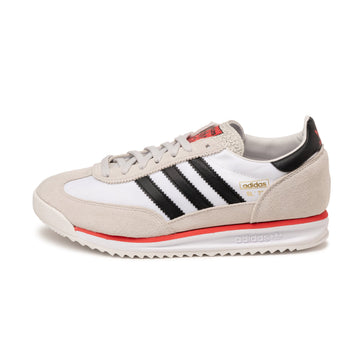 Footwear White / Core Black / Grey One