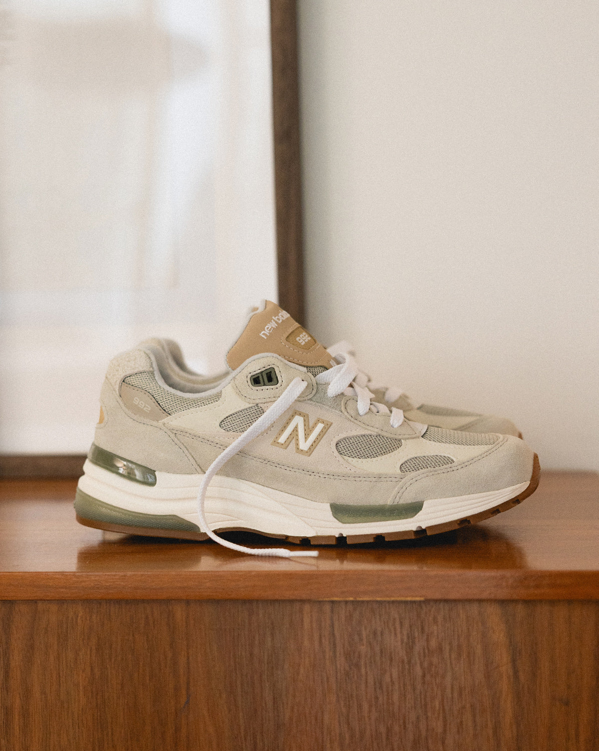 New Balance 992