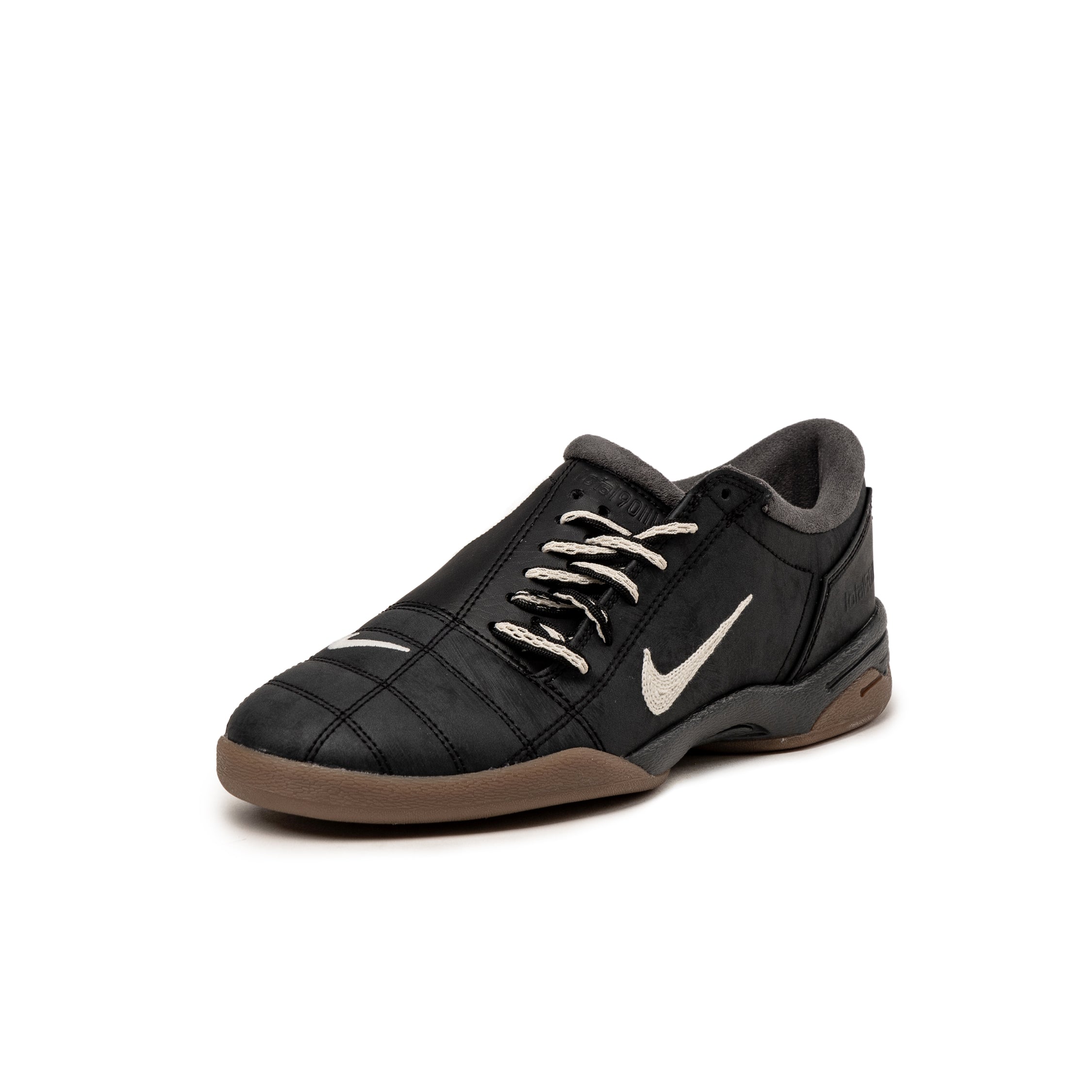 Nike Total 90
