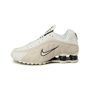 Summit White / Black / Light Orewood Brown  (W)
