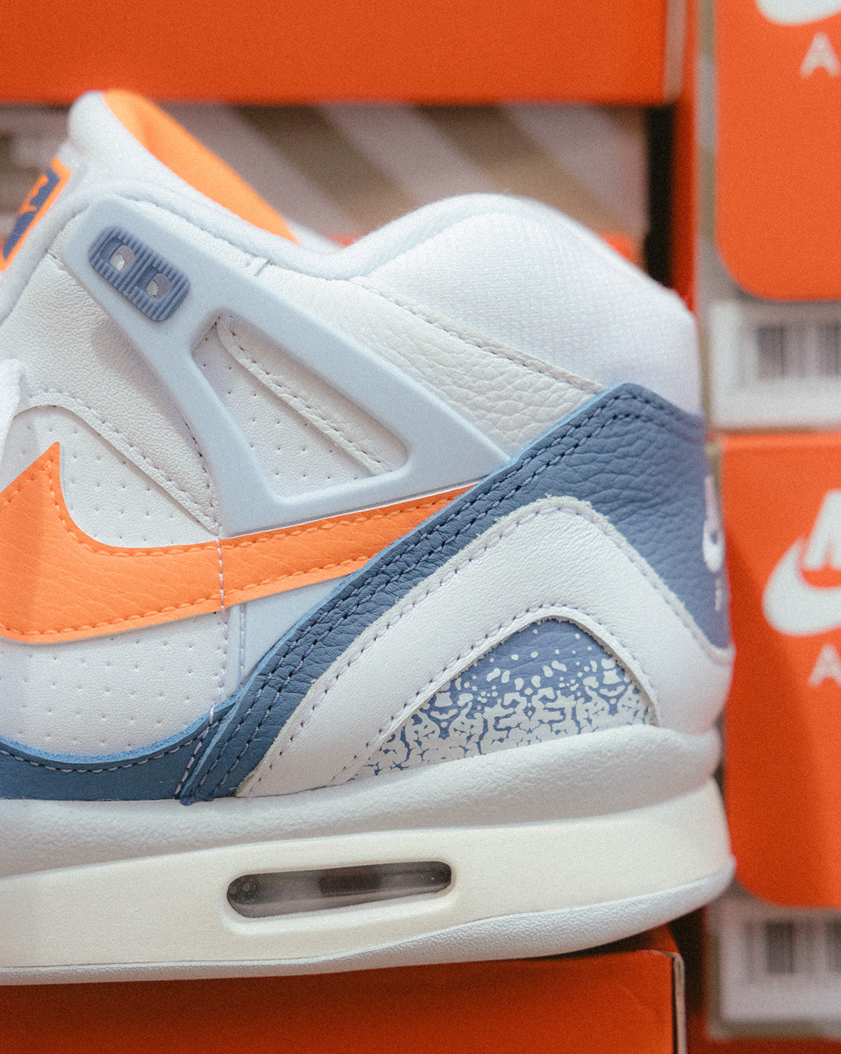 Nike Air Tech Challenge 2 QS