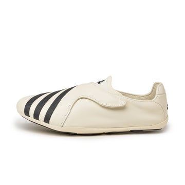 Chalk White / Core Black / Chalk White