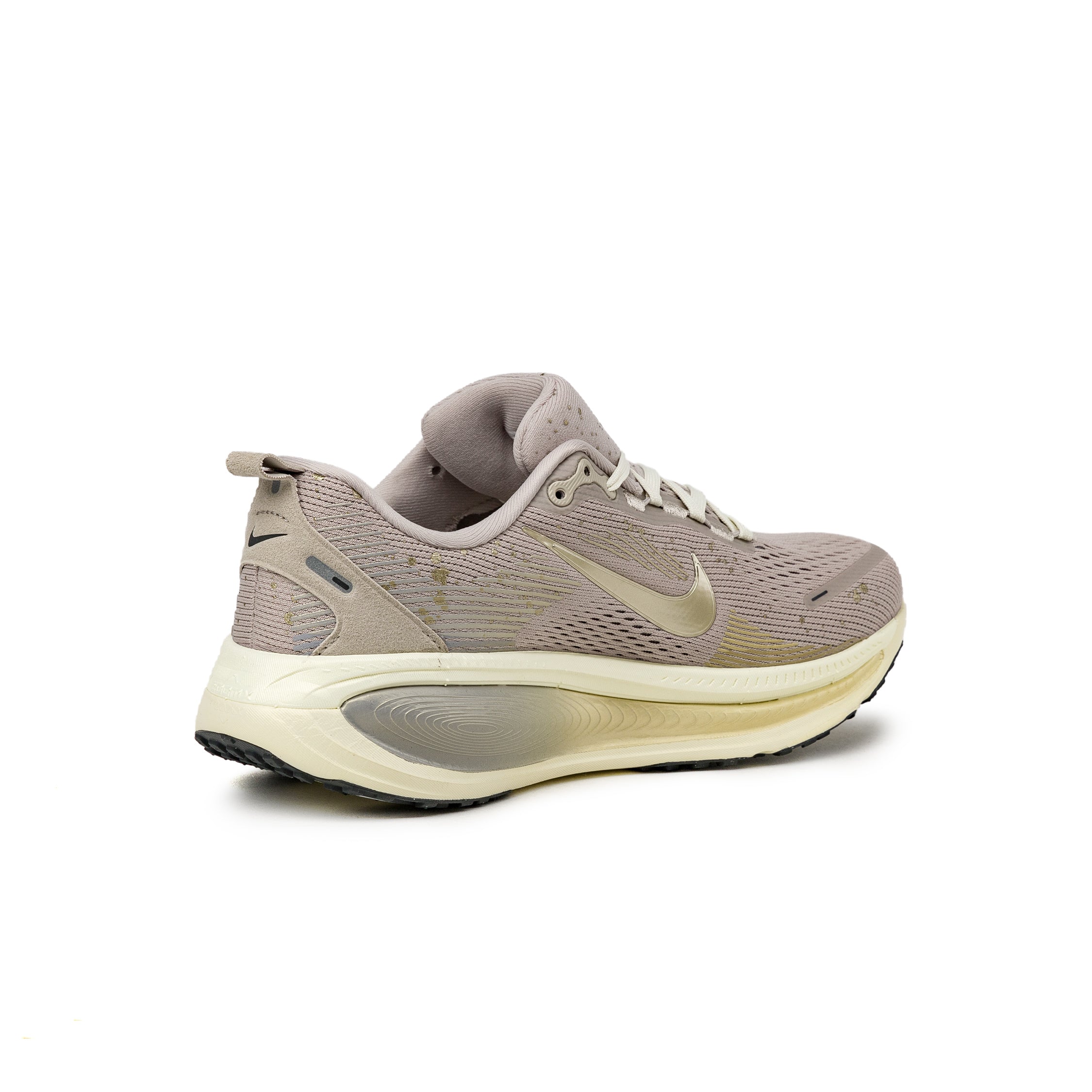 Nike Vomero 18