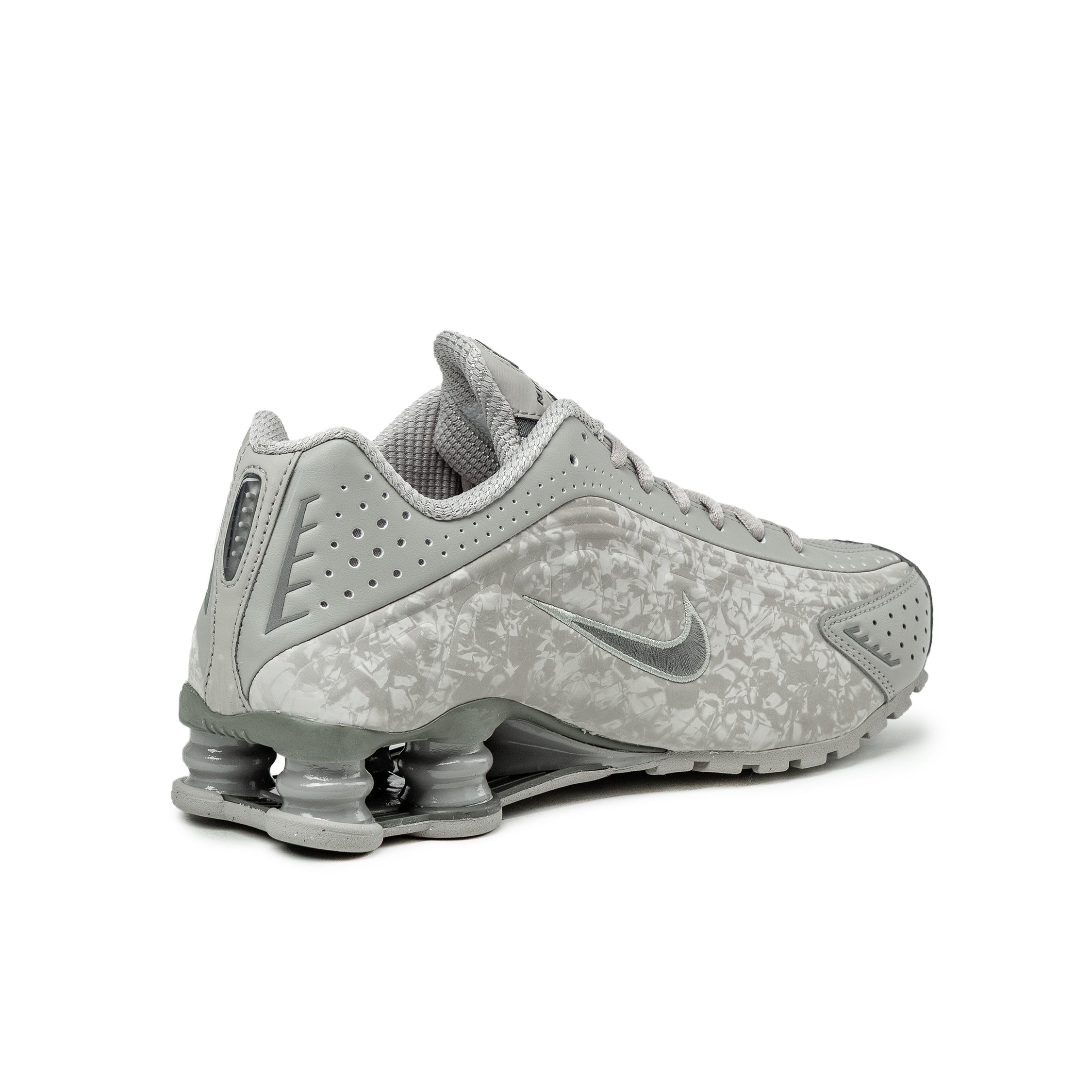 Nike Shox R4
