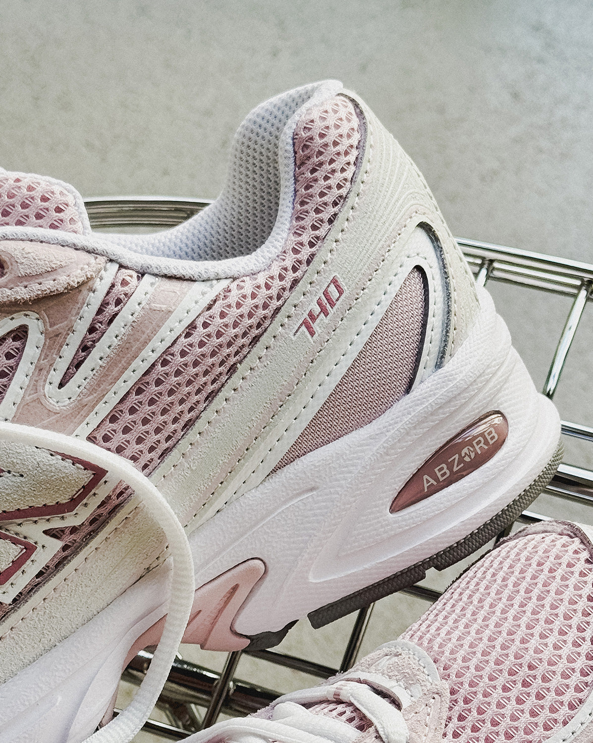 New Balance 740
