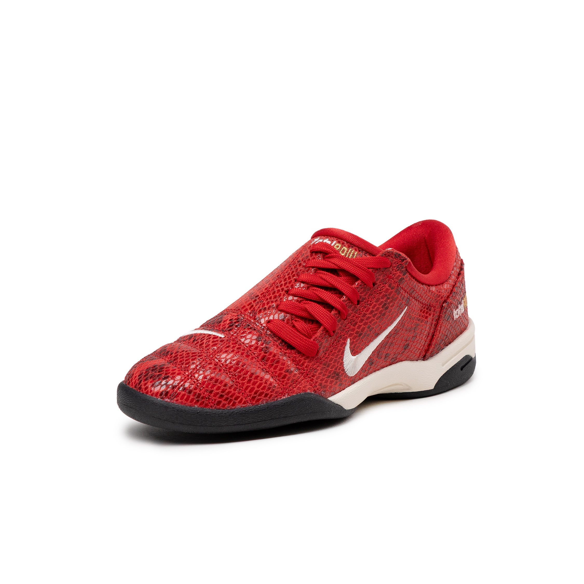Nike Total 90